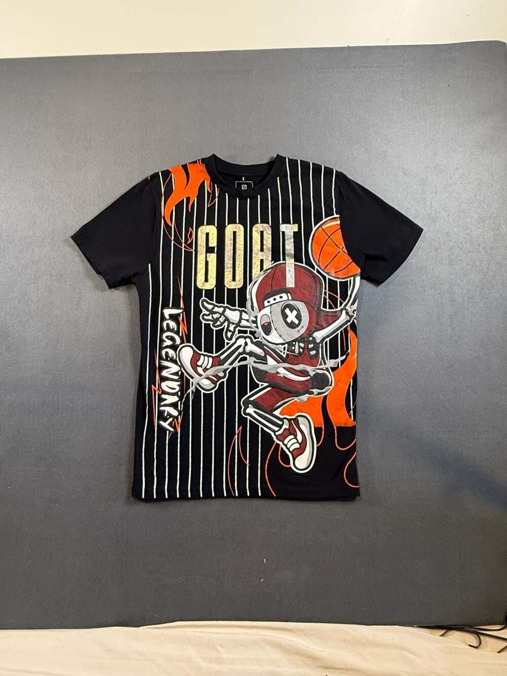 Southpole Goat Foil Basketball Tee Size BOYS M Black